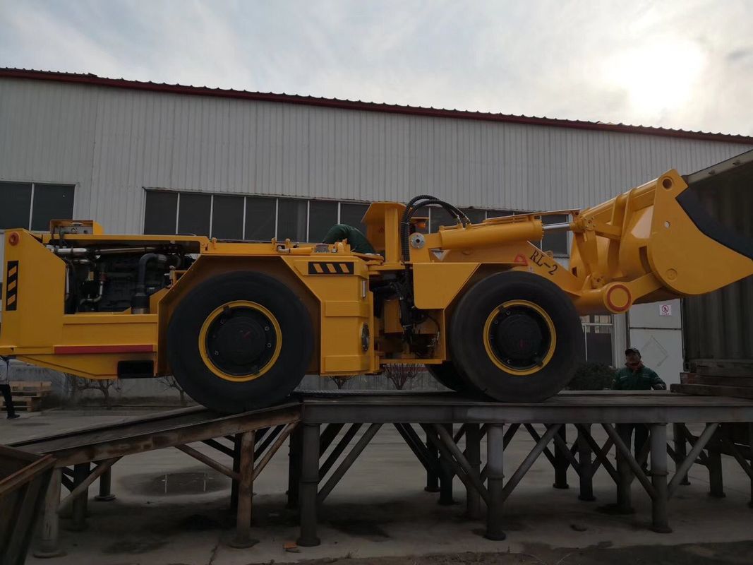 Rl-2 Load Haul Dump Machine With Detuz Engine 4000kg Underground Mining Scoop