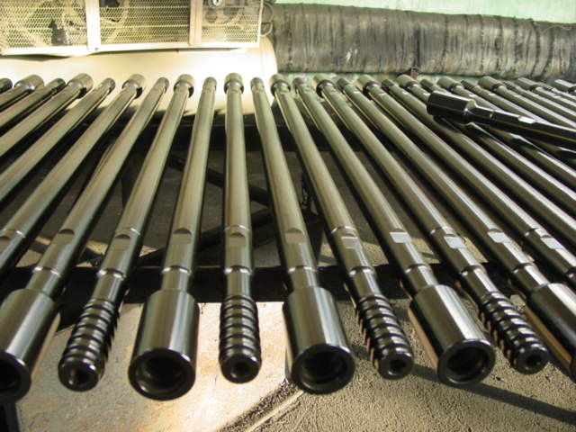 Black T45 3660mm Threaded Drill Rod Dia 46mm With Forging Process