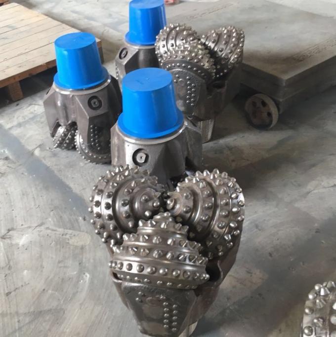 API Tungsten Carbide 6 3/4" IADC517 Rock Tricone Drill Bits For Oil